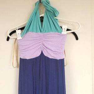 Maxi dress with tie around neck